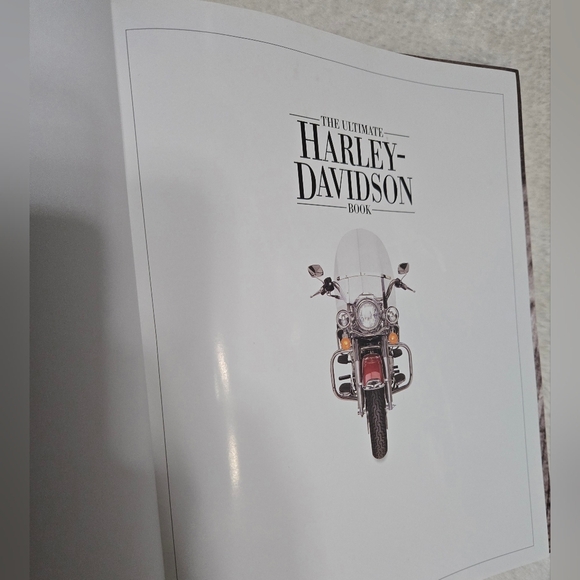 Ultimate Harley-Davidson Book by Hugo Wilson - Picture 8 of 8